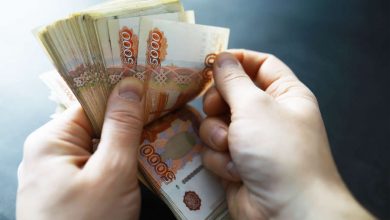 Фото - Минтруд предложил выплачивать компенсации сотрудникам ОПК в размере 262 тыс. рублей при переезде